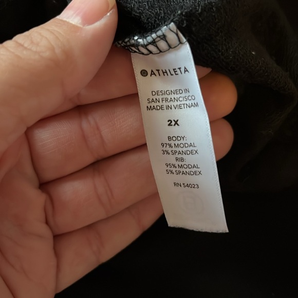 Athleta long sleeve top - Picture 5 of 6